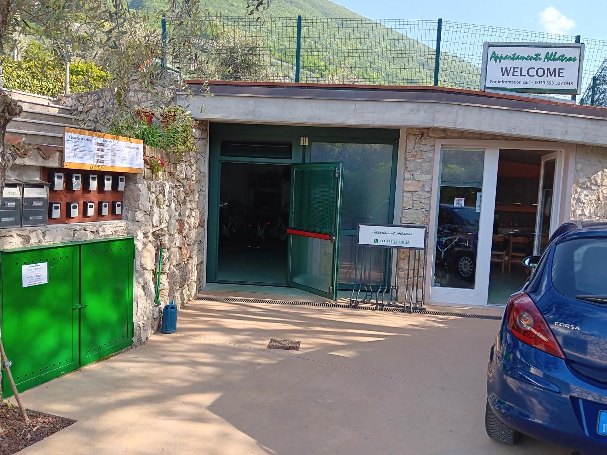 Appartamenti Albatros Brenzone sul Garda Kültér fotó